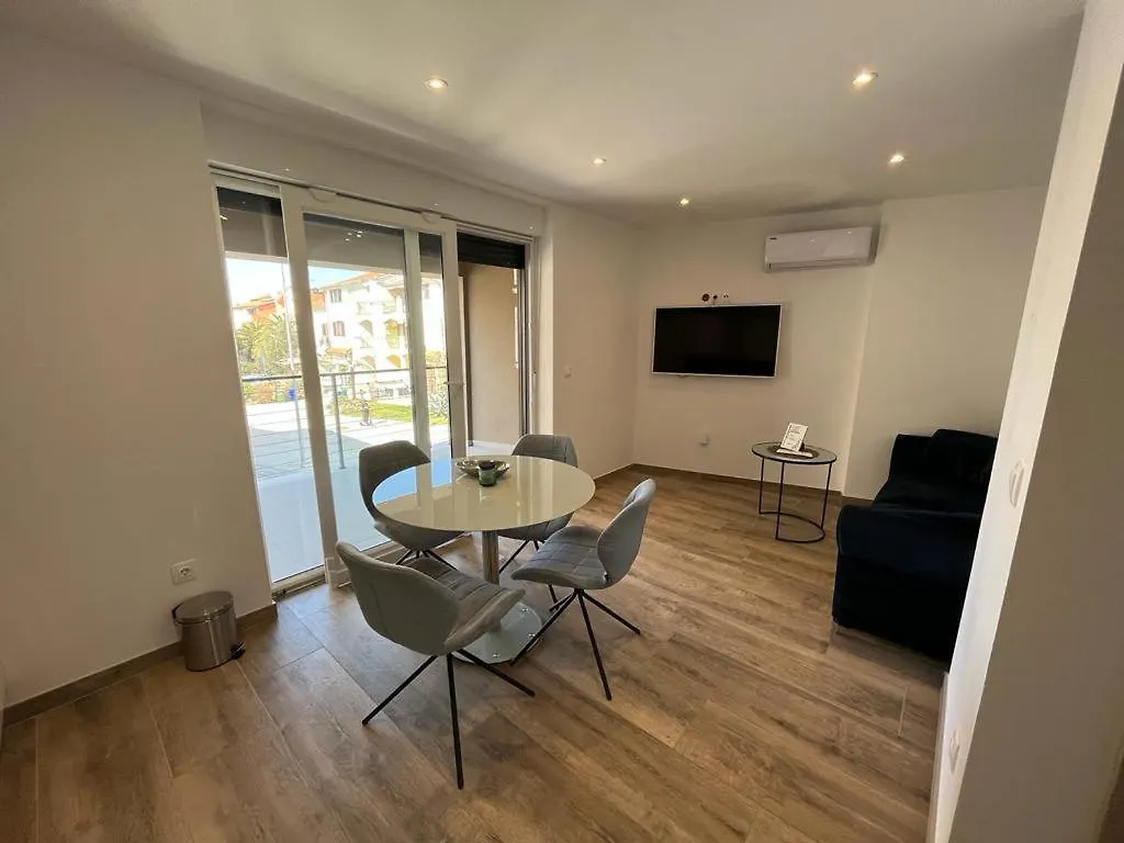 Apartment Azuro Medulin